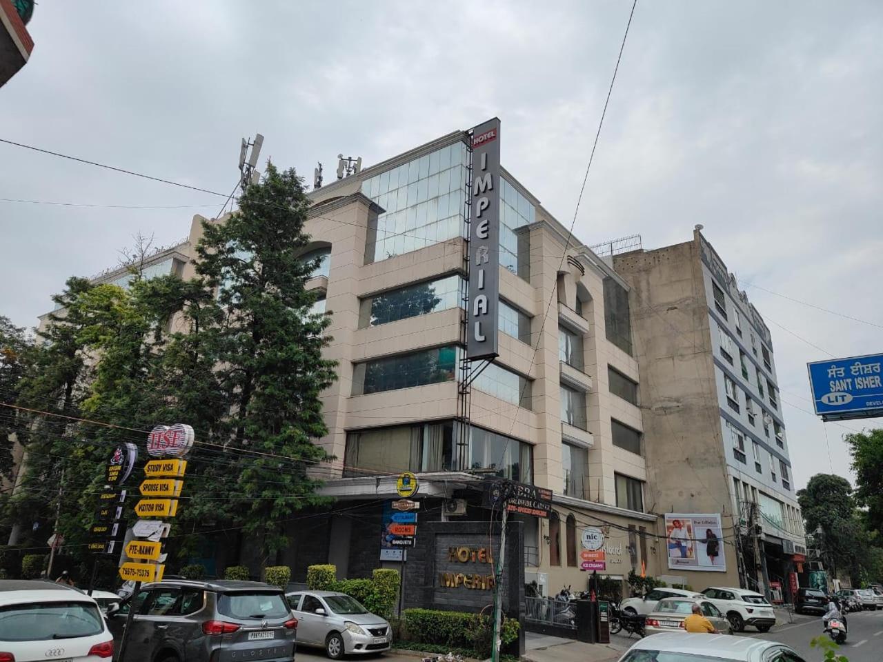 Hotel Imperial Executive Ludhijána Kültér fotó